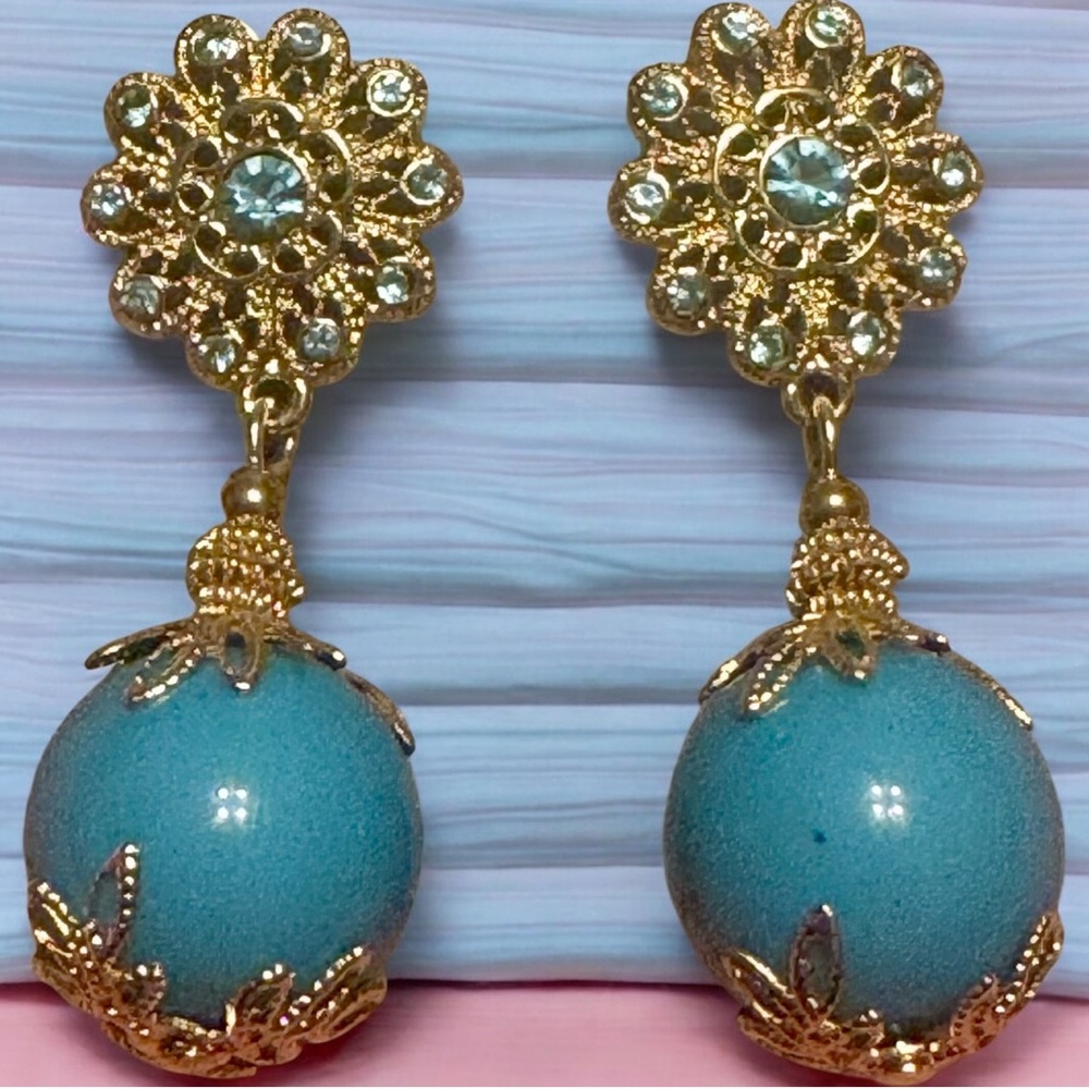 Vintage Lucy & Laurel Gold and Blue Floral Earrings